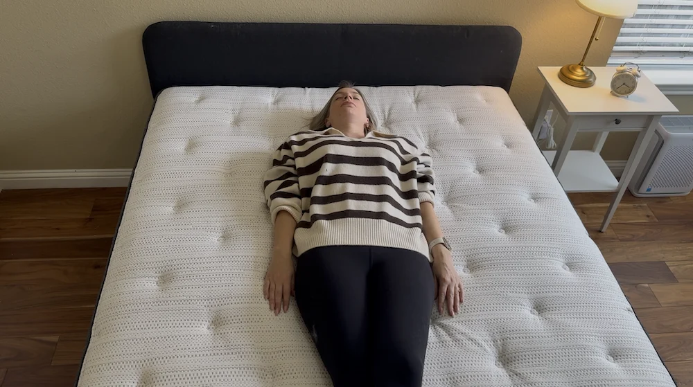 Back sleeper testing support on the Beautyrest Silver BRS900 mattress