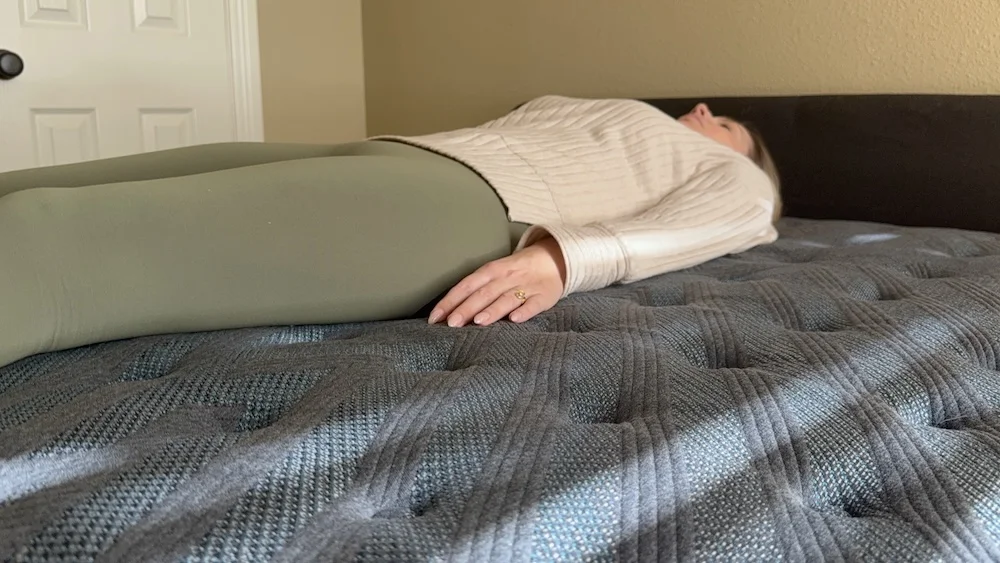 Back sleeper testing support and spinal alignment on the Beautyrest Silver BRS900 mattress