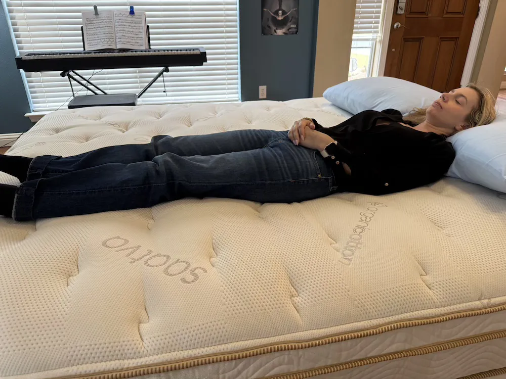 Back sleeper testing the Saatva Classic mattress