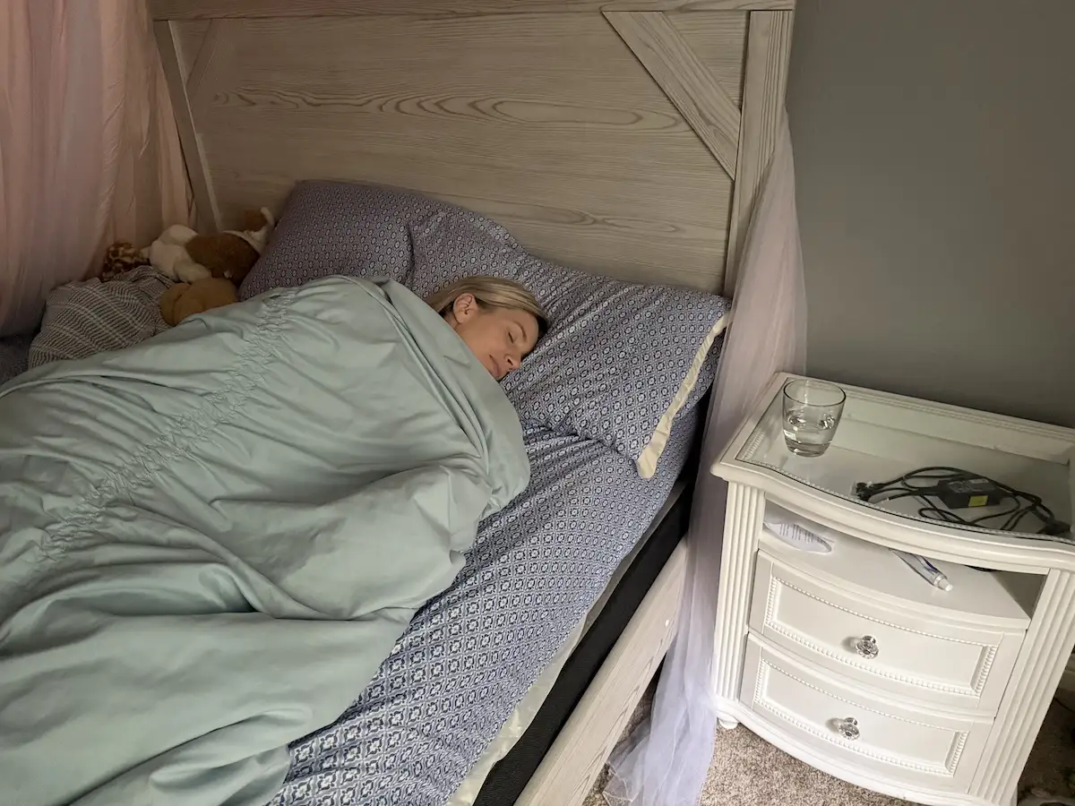 Comfortable sleep environment that supports a healthy circadian rhythm.
