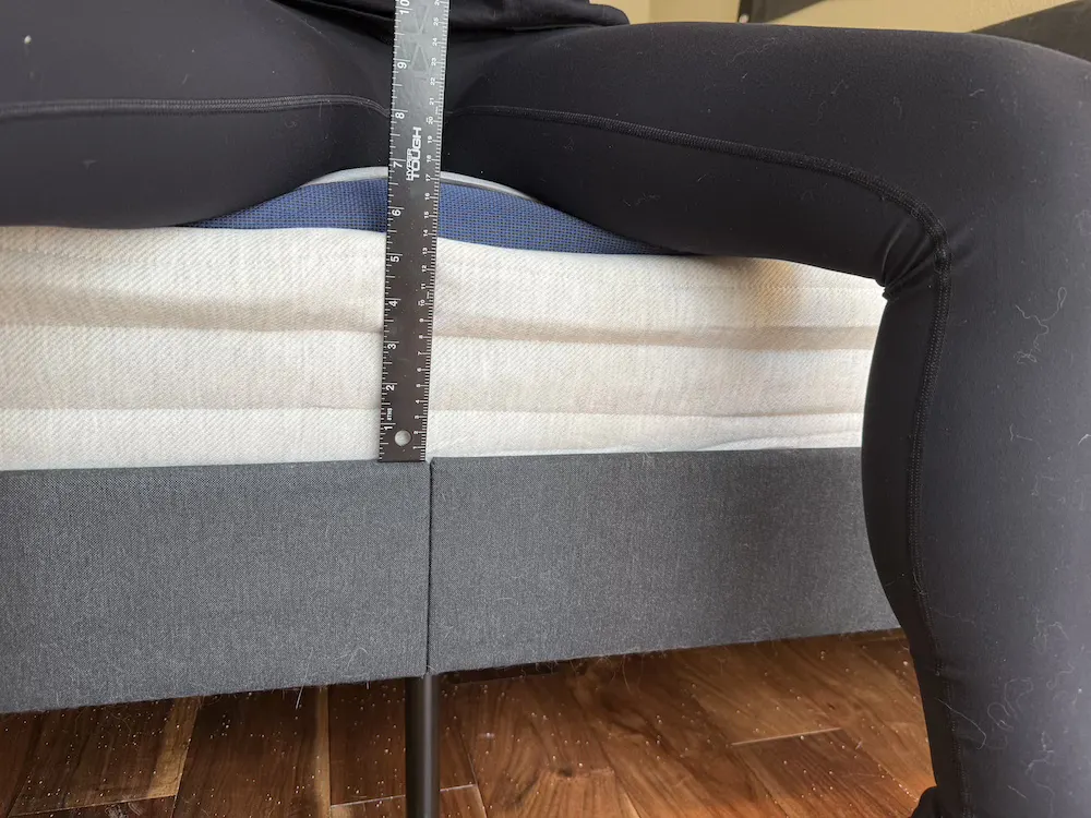 Helix Midnight edge support test with ruler measurement