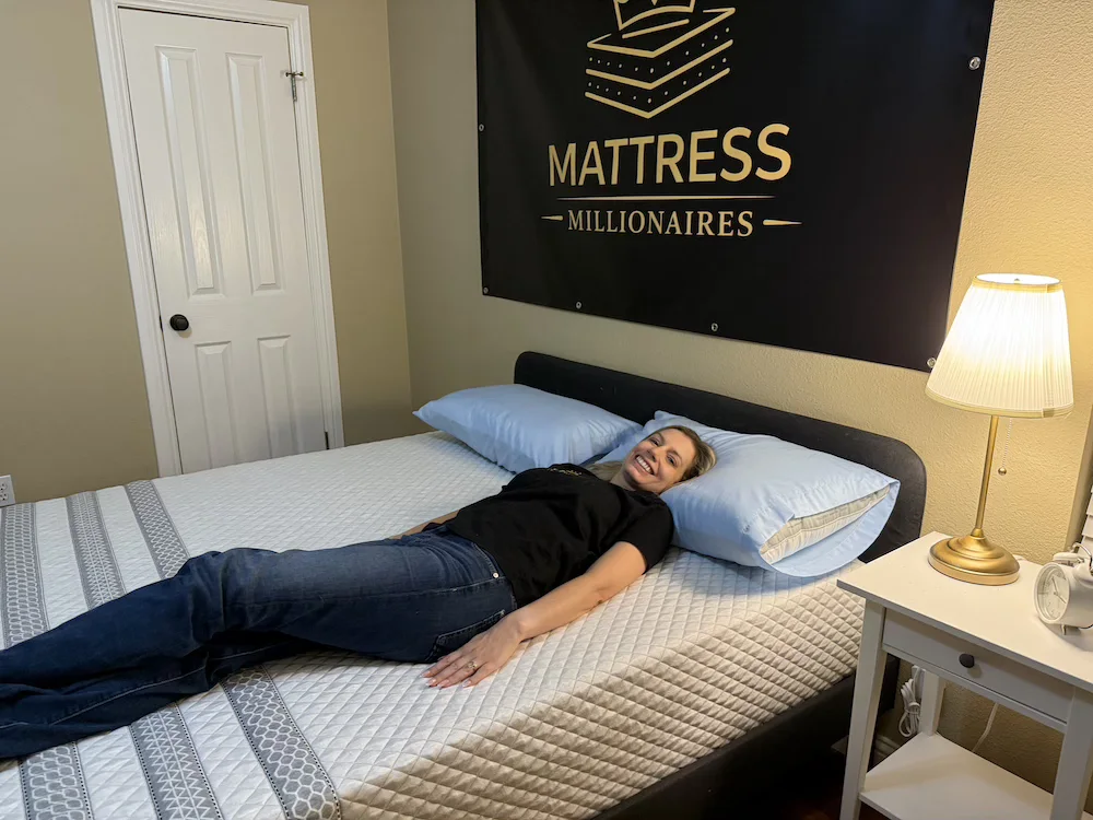 Back sleeper testing support on the Leesa Sapira Hybrid mattress