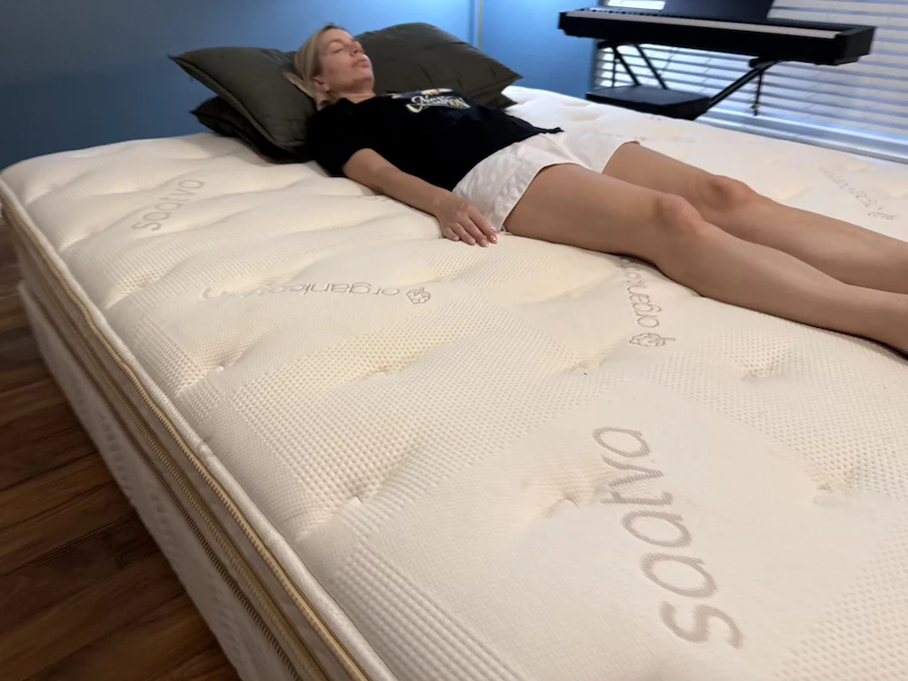 Back sleeper support test on Saatva Classic Luxury Firm
