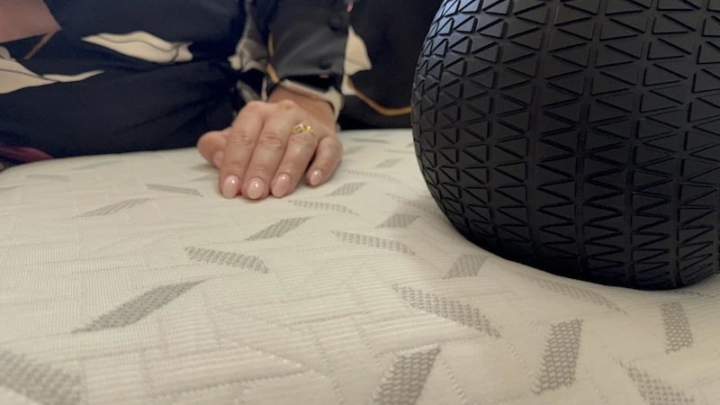 Testing mattress firmness and feel